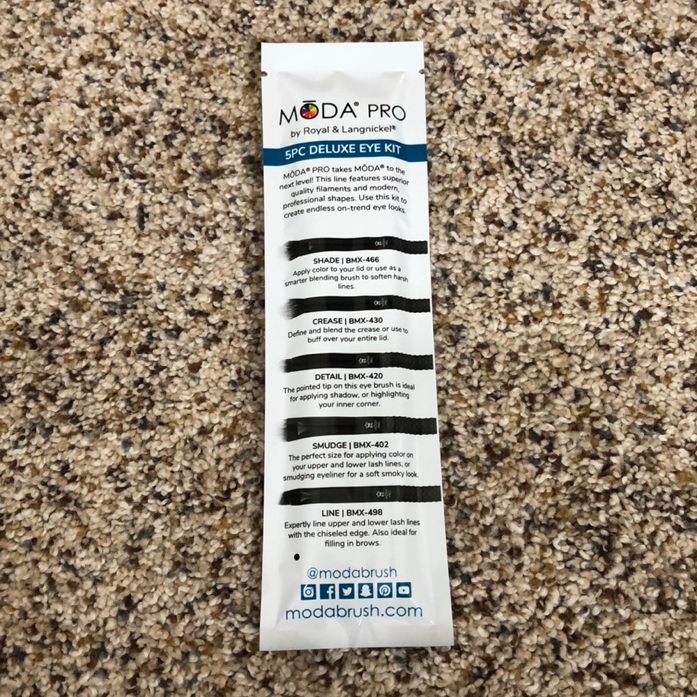 Moda Pro Deluxe Eye Kit Brushes - Picture 2 of 2